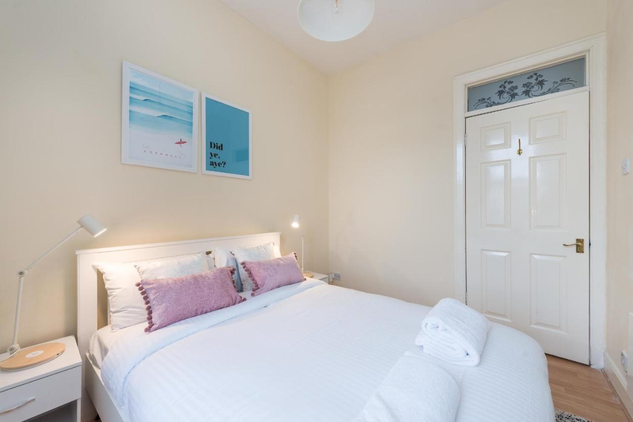 Bright And Modern 2 Bed Apartment Edinburgh Exterior photo