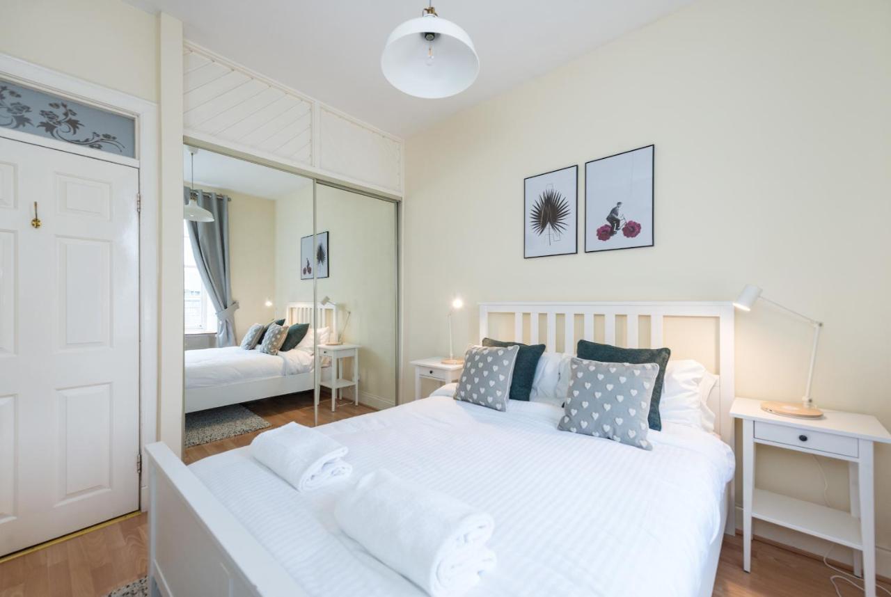 Bright And Modern 2 Bed Apartment Edinburgh Exterior photo